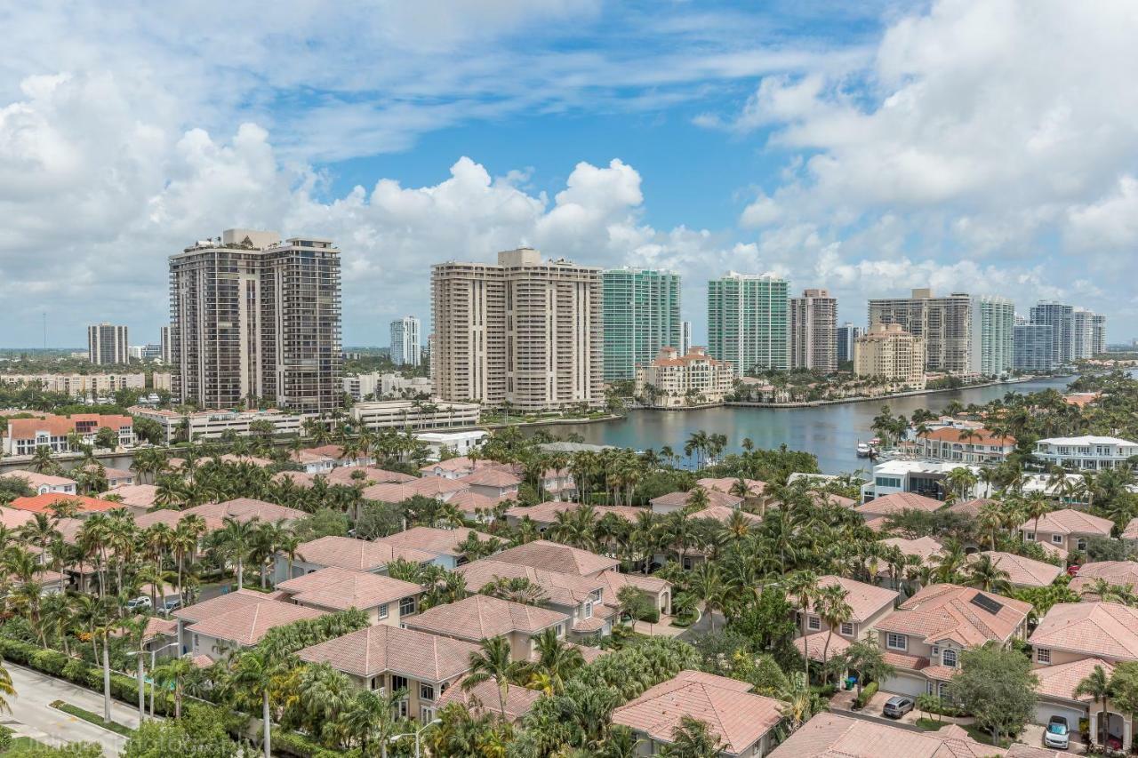 Ocean Reserve Sunny Isles Miami Beach Exterior photo